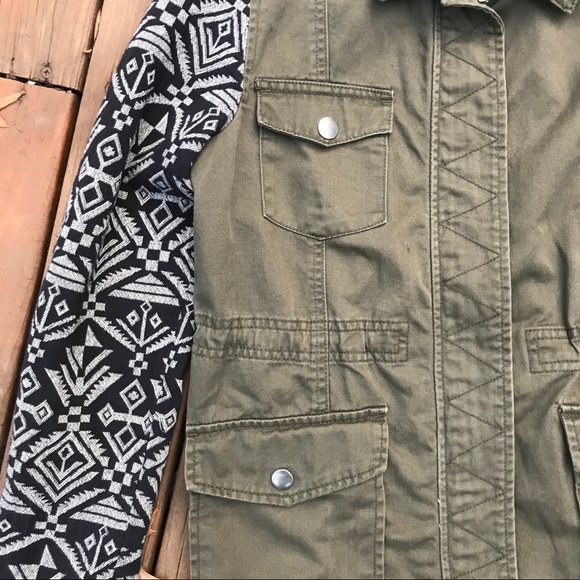 Sun & Shadow Nordstrom Army Green Jacket Small - Picture 6 of 7